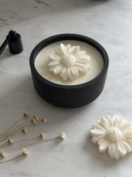 Świeca sojowa black ASTER stokrotka 200 ml